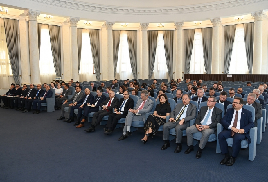 Для аккредитованного в Азербайджане дипломатического корпуса проведен брифинг в связи с ситуацией в регионе