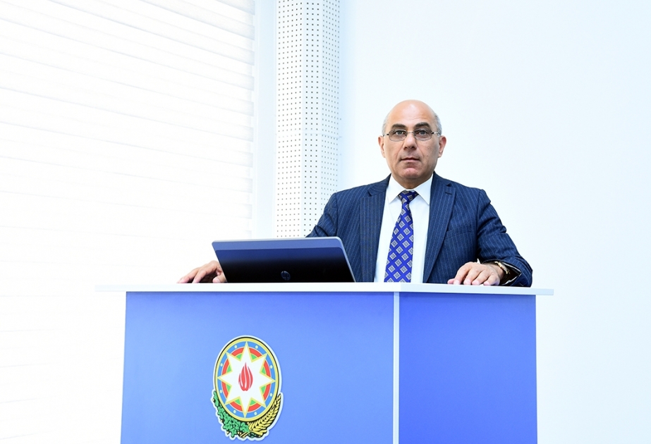 E-elm və e-təhsilin inteqrasiyasının elmi-metodoloji və praktiki problemləri tədqiq olunur