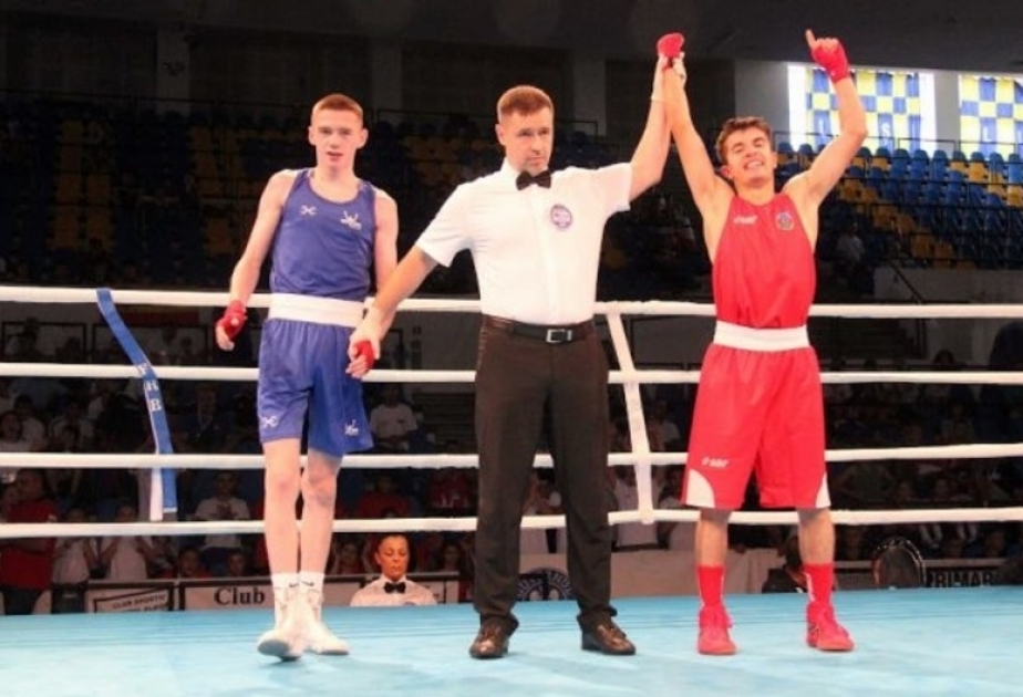 Azerbaijani boxers into semifinal of European Championships in Romania