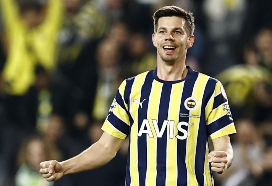 Futbol üzrə Türkiyə yığmasının üzvü “Fənərbağça” ilə müqavilə imzalayacaq
