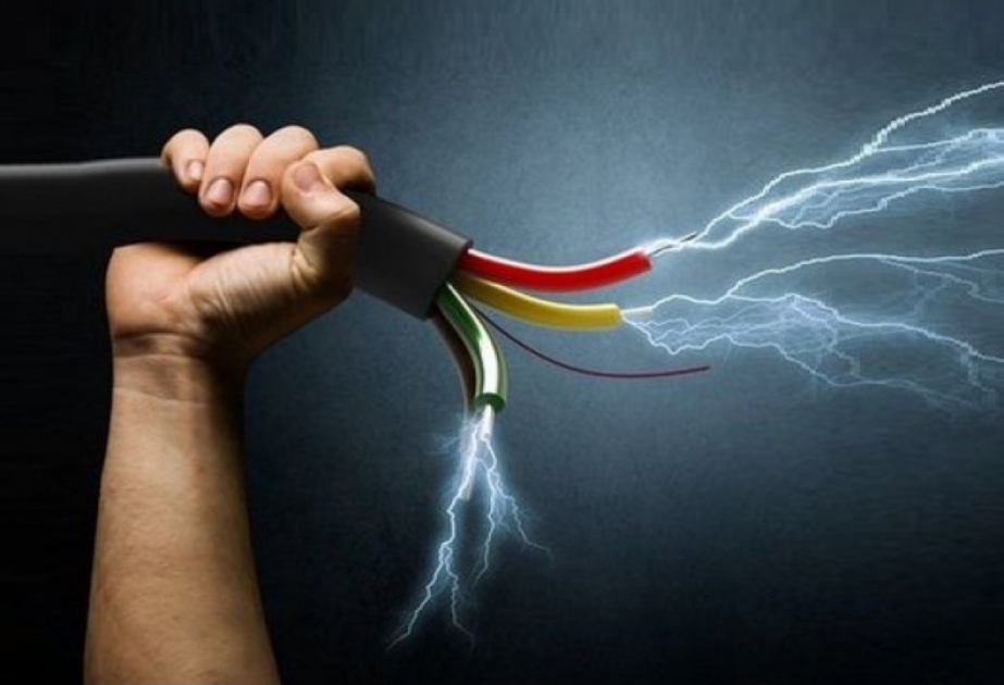 Sabirabadda üç nəfəri elektrik cərəyanı vurub