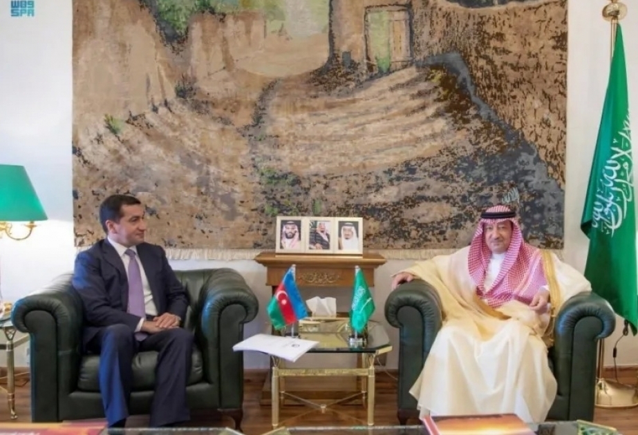 بحث آفاق العلاقات بين اذربيجان والمملكة العربية السعودية