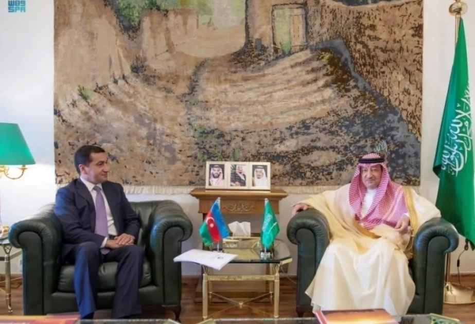 Azerbaiyán y Arabia Saudita examinan las perspectivas de cooperación