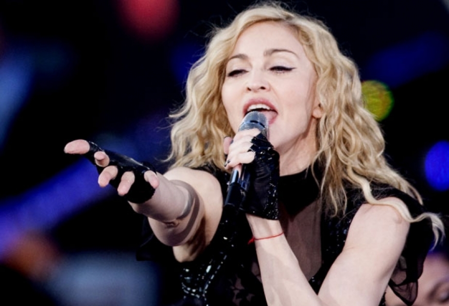 Dünyaşöhrətli müğənni Madonna yenidən sağlamlığına qovuşub