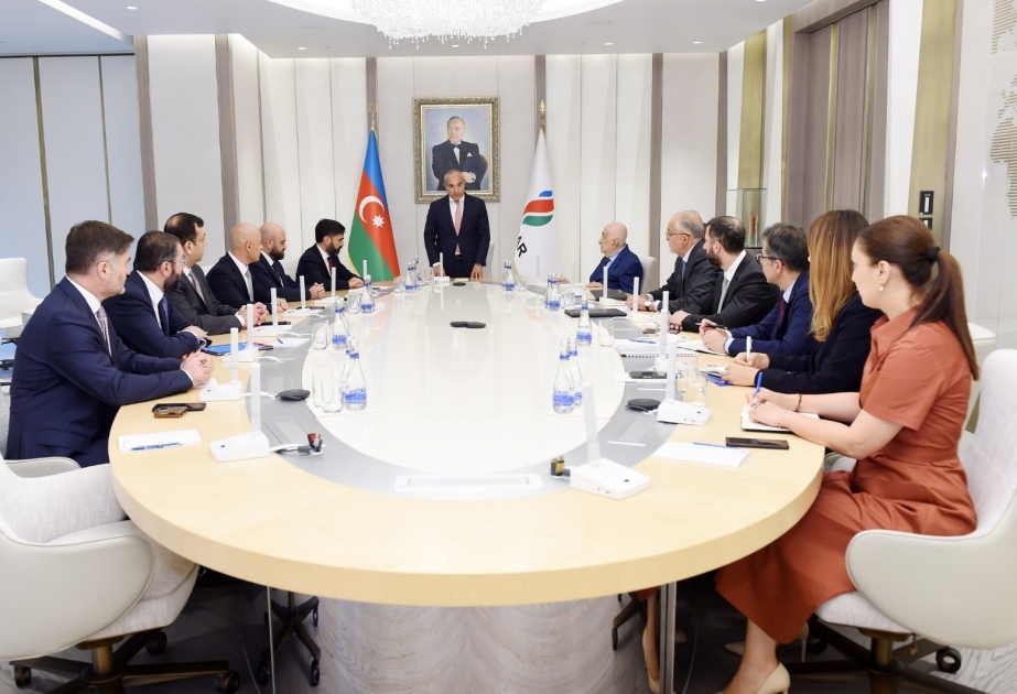 Se celebró la reunión con los vicepresidentes recién nombrados de SOCAR