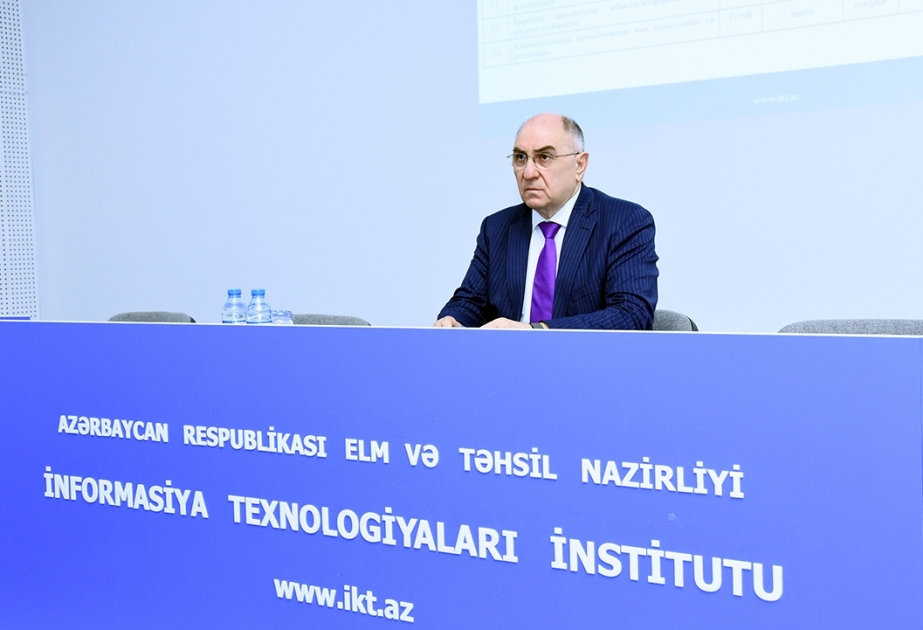 Akademik İKT avadanlığının təkrar emalı bazarını yaratmağın əhəmiyyətindən danışıb