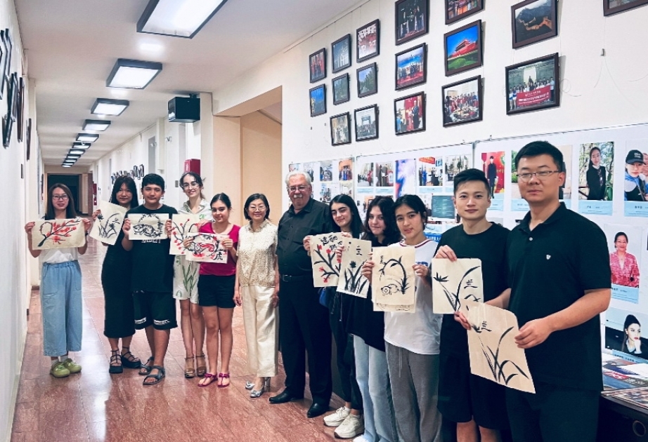 阿塞拜疆语言大学孔子学院暑期汉语班顺利结课