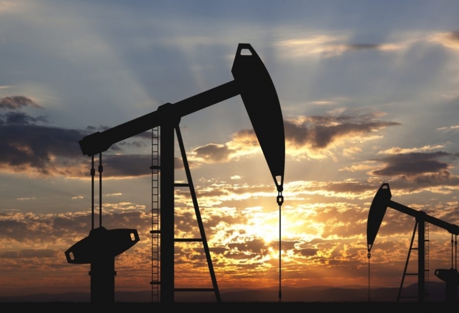 Цена на азербайджанскую нефть снизилась