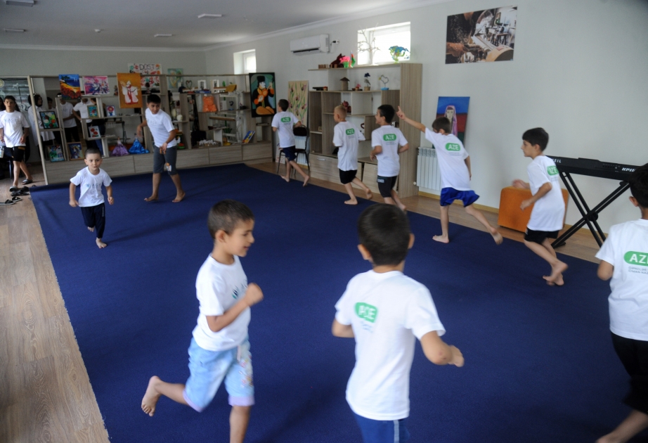 “Ümid yeri” uşaq sığınacağında gimnastika bölməsinin açılışı olub