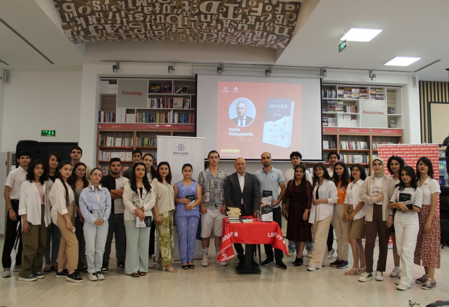 Tanınmış yazıçı Varisin gənc oxucularla görüşü olub