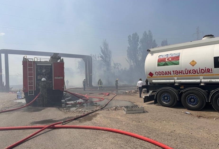 Aşıq Qurban küçəsi yaxınlığında açıq ərazidəki yanğın məhdudlaşdırılıb