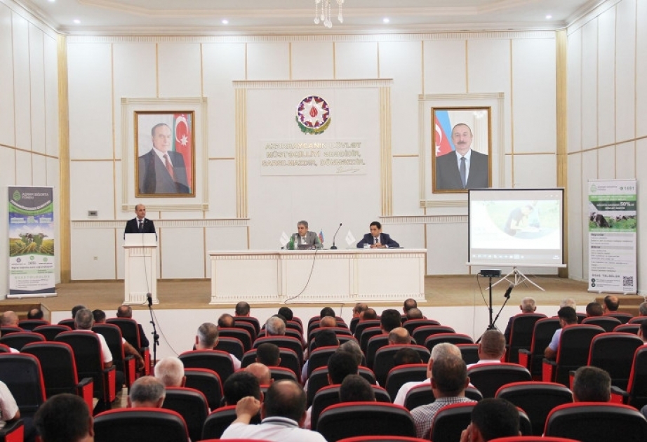 Göyçayda “Dayanıqlı fermer fəaliyyəti üçün aqrar sığorta” mövzusunda regional tədbir keçirilib