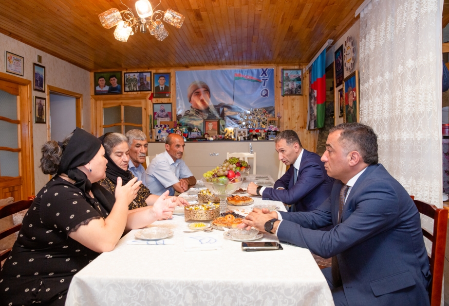 Nazir Rəşad Nəbiyev Xızıda şəhid ailələrini ziyarət edib