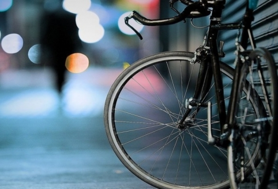 Nəsimidə velosiped, Yasamalda isə moped oğurlanıb