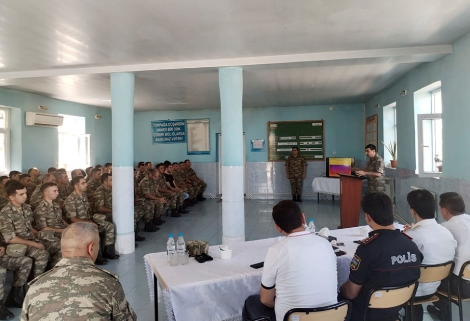 Azerbaijan’s Defense Ministry holds enlightenment seminar