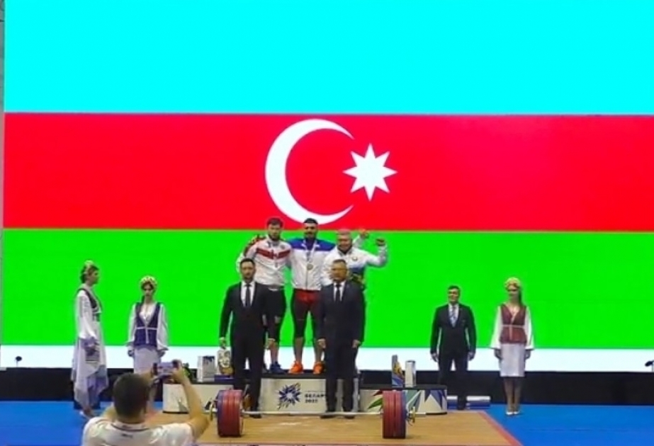 Un halterófilo azerbaiyano se proclama campeón de los Juegos de la CEI