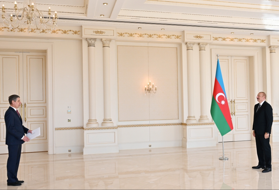Prezident İlham Əliyev Rusiyanın Azərbaycanda yeni təyin olunmuş səfirinin etimadnaməsini qəbul edib YENİLƏNİB VİDEO