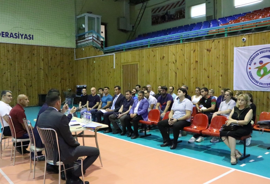 AVF-də 15 yaşadək qızlar arasında seleksiya məşqlərinin yekunu ilə bağlı görüş olub
