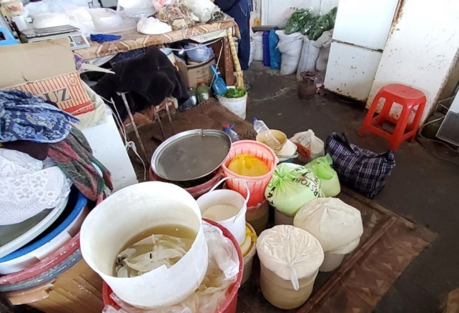 Gəncədə fəaliyyət göstərən ticarət mərkəzində nöqsanlar aşkarlanıb