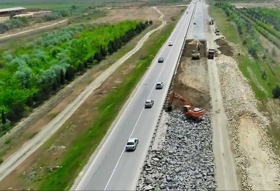 Yol Polisi Bakı-Quba yolunda təmir işləri ilə əlaqədar sürücülərə müraciət edib