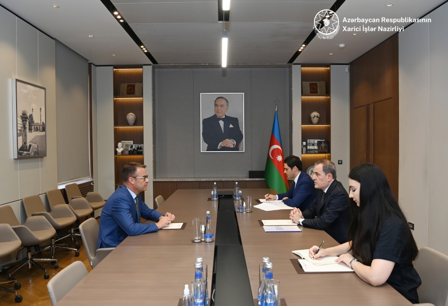 Le ministre azerbaïdjanais des Affaires étrangères rencontre l’ambassadeur de Lituanie