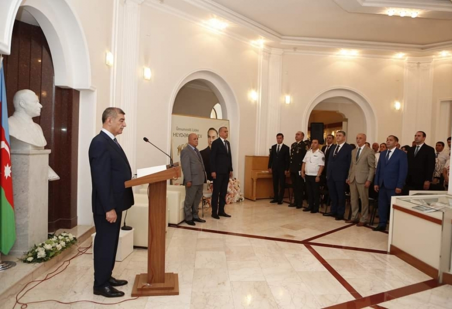 Azərbaycan dilinin ümumxalq dili və dövlət dili kimi inkişafında Ulu Öndərin misilsiz xidmətləri olub