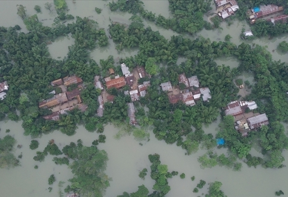 Death toll in Bangladesh floods rises to 48 as rainwaters begin to recede