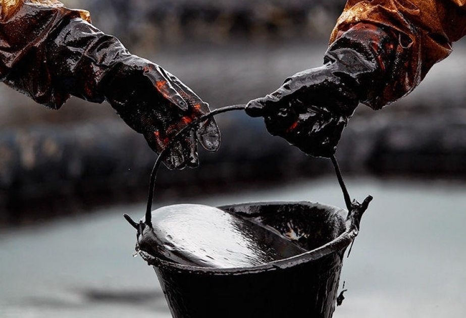Les cours du pétrole continuent de diminuer sur les bourses mondiales