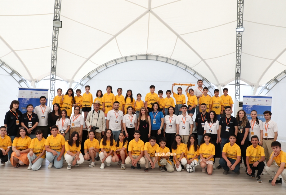 Школьники города Лачин примкнули к проекту «Автобус знаний - вперед в будущее»