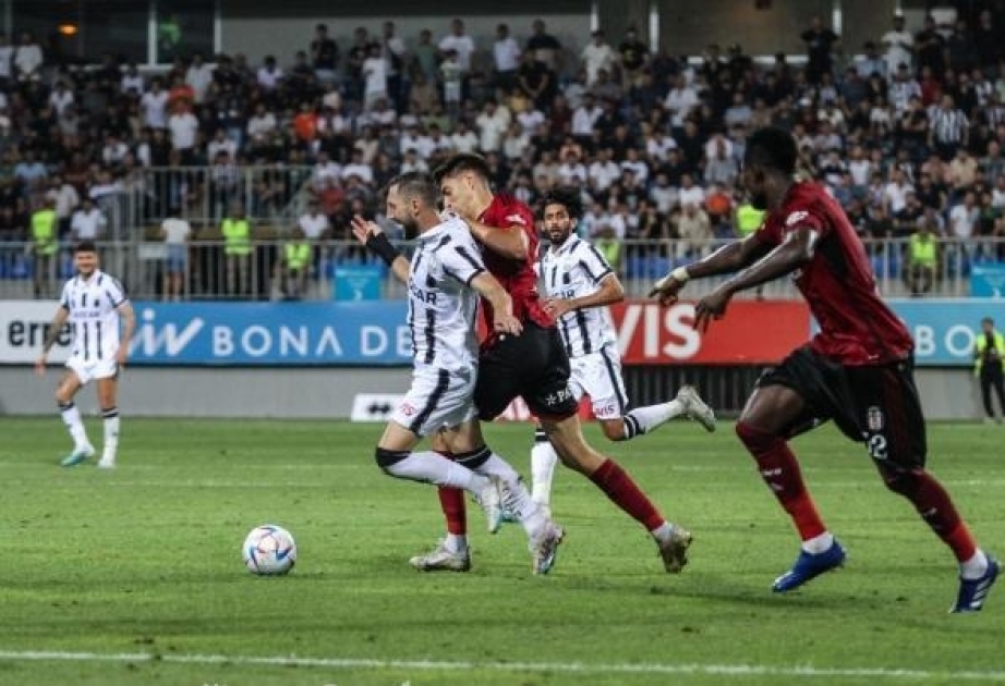 “Neftçi” “Beşiktaş”la oyunda fasiləyə üstün yollanıb
