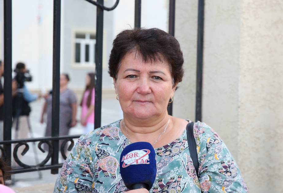 Füzuliyə qayıdışın sevincini yaşayan sakin: Elə bilirəm, yenidən doğulmuşam