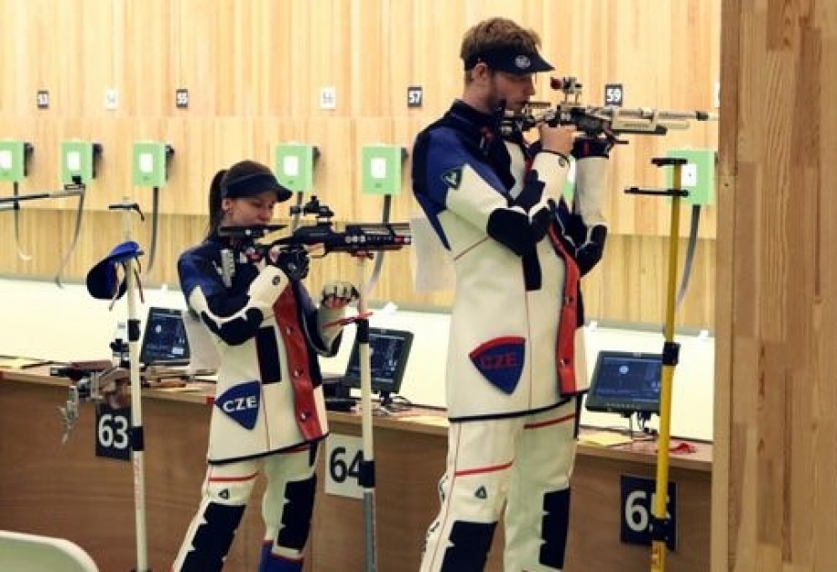 Çin yığması Bakıdakı dünya çempionatında növbəti medalları qazanıb