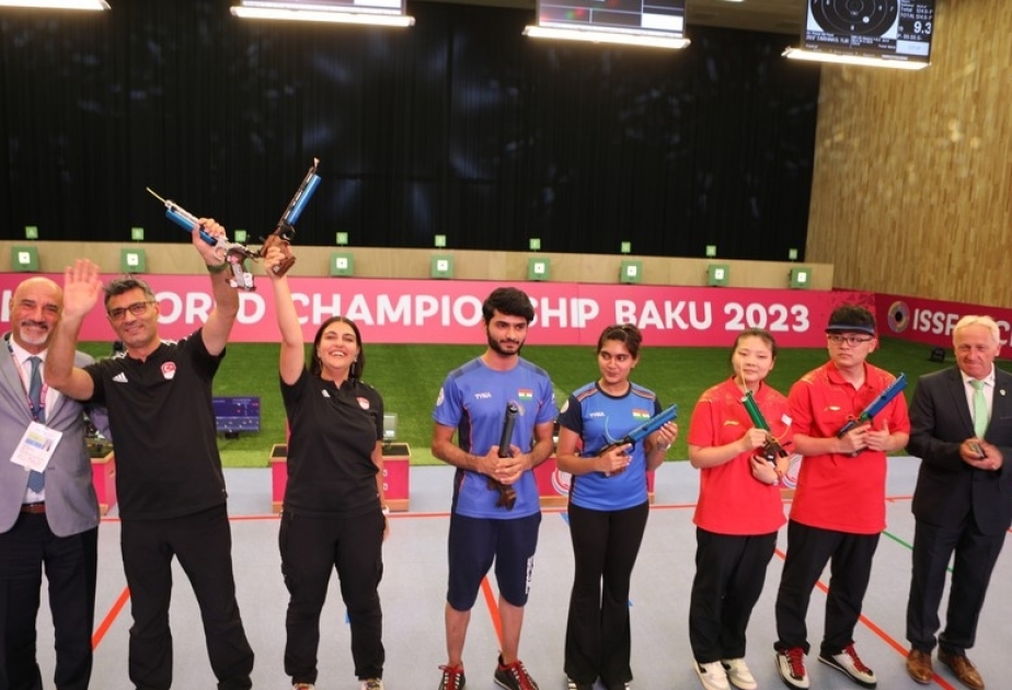 Türkiyəli idmançılar Bakıdakı dünya çempionatında bürünc medal qazanıblar  VİDEO