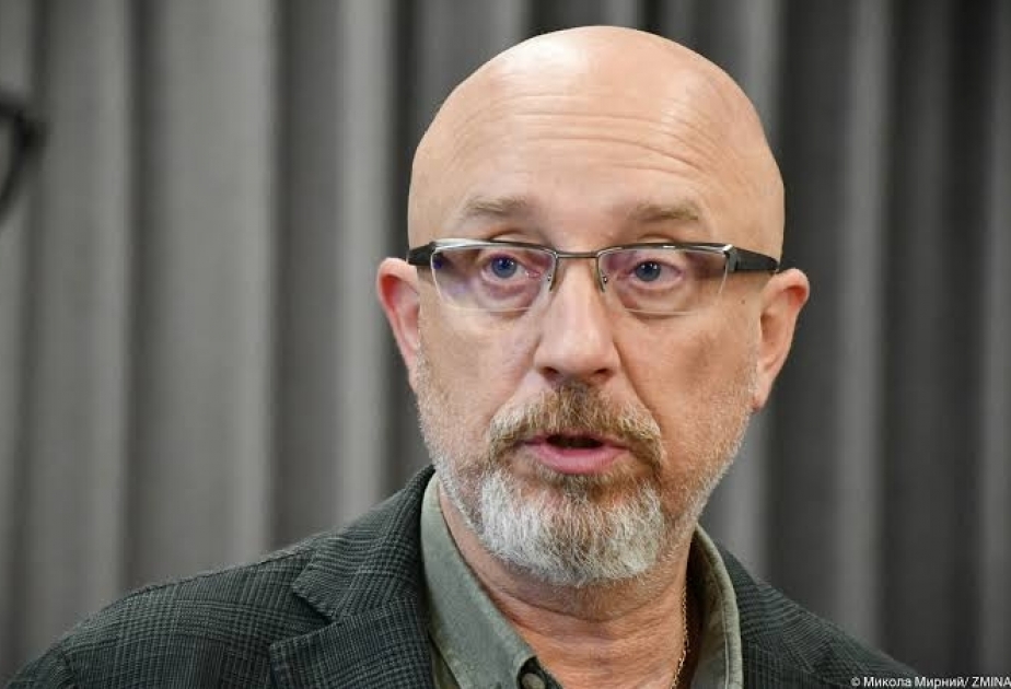 Oleksiy Reznikov: Ukraynalı pilotlar F-16 qırıcılarında təlimlərə başlayıblar