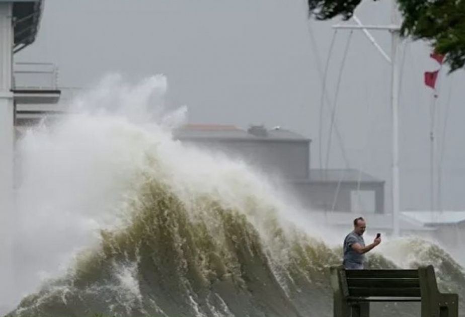L'ouragan Hilary apporte de la pluie et du vent en Californie, avec un risque élevé d'inondations soudaines