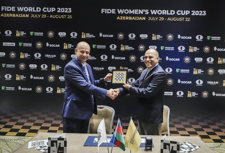 По случаю проходящего в Баку Кубка мира по шахматам выпущены в обращение почтовые марки