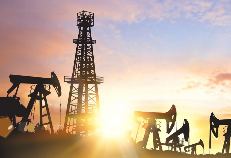 Цены на нефть на мировых биржах снизились
