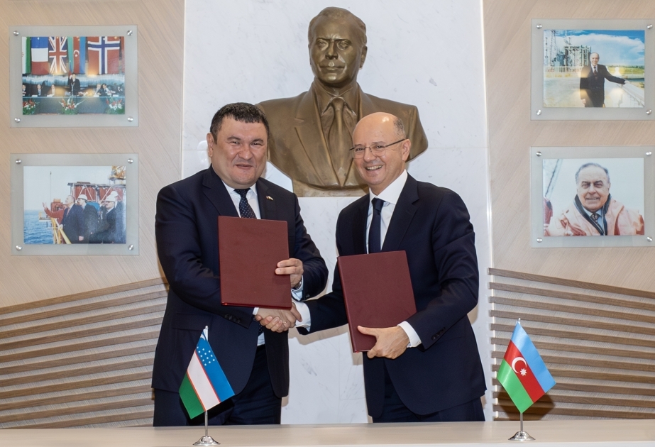 Aserbaidschan und Usbekistan unterzeichnen Fahrplan für Zusammarbeit im Energiesektor