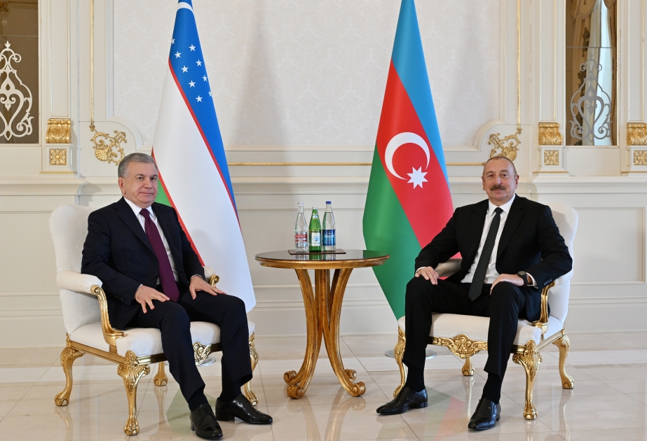 Presidents of Azerbaijan and Uzbekistan held one-on-one meeting  VIDEO