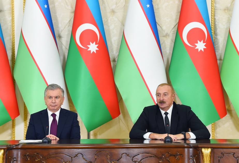 Президент Ильхам Алиев: Общественность Азербайджана и Узбекистана увидит результат сегодняшних переговоров в практической реализации проектов в обеих странах
