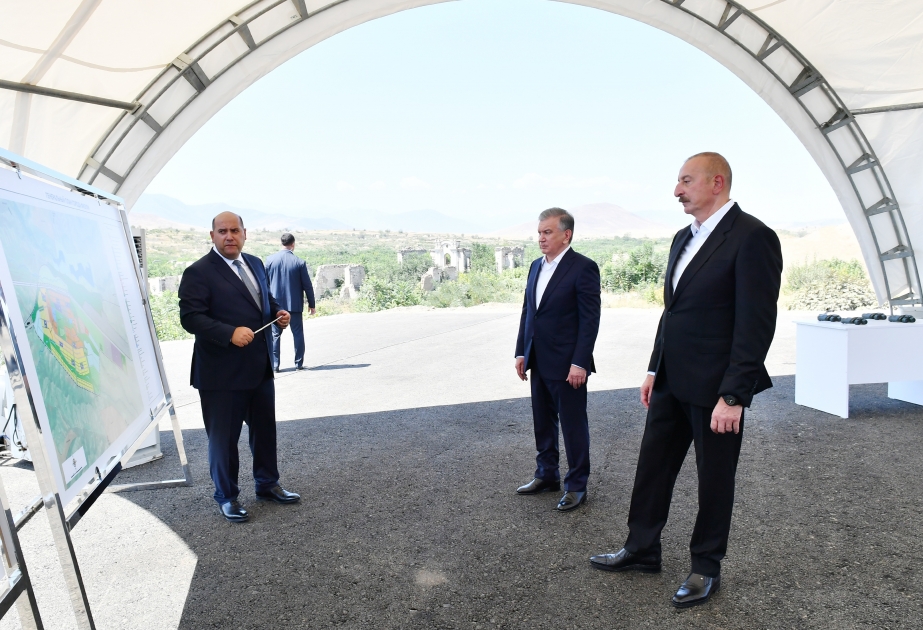 Presidents of Azerbaijan and Uzbekistan viewed master plan of Fuzuli VIDEO