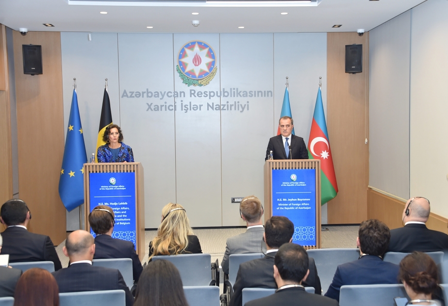 Canciller de Azerbaiyán intercambió opiniones con su homólogo belga en el contexto de las relaciones bilaterales
