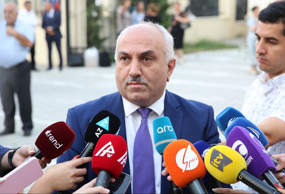 Fuad Hüseynov: İlkin mərhələdə Zabuxda 223 fərdi evdən ibarət ən müasir standartlara uyğun yeni bir kənd inşa olunub