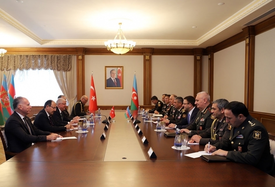 Azerbaijan’s defense minister meets with his Turkish counterpart