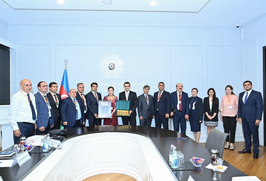 Tacikistanın təhsil işçiləri beynəlxalq qiymətləndirmə ilə bağlı Azərbaycanın təcrübəsini öyrənirlər