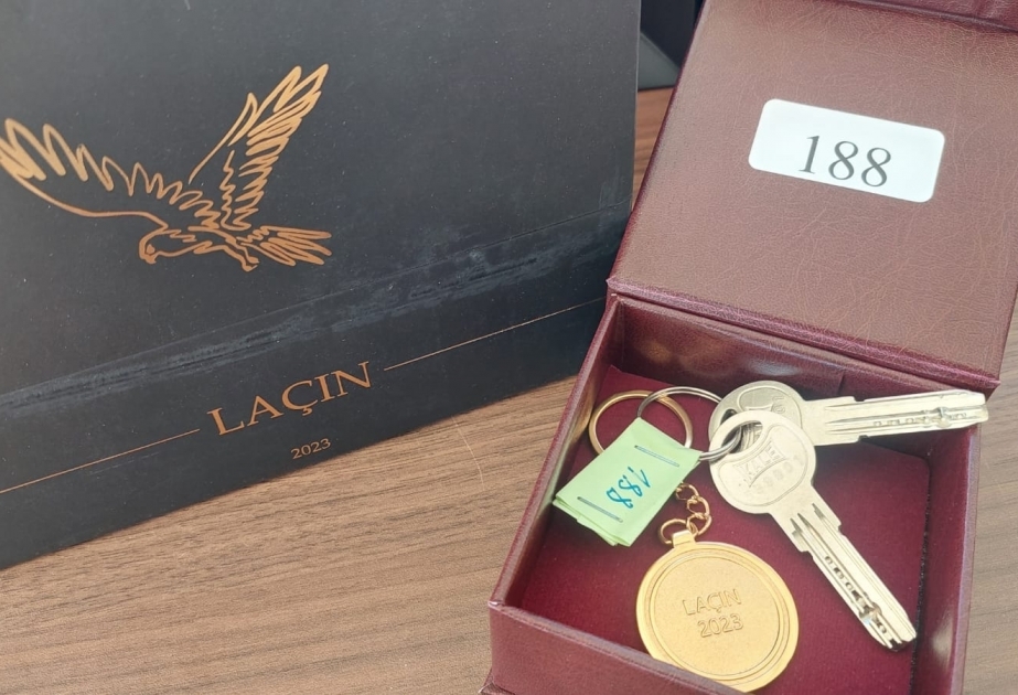 13 more families relocated to Lachin city get house keys