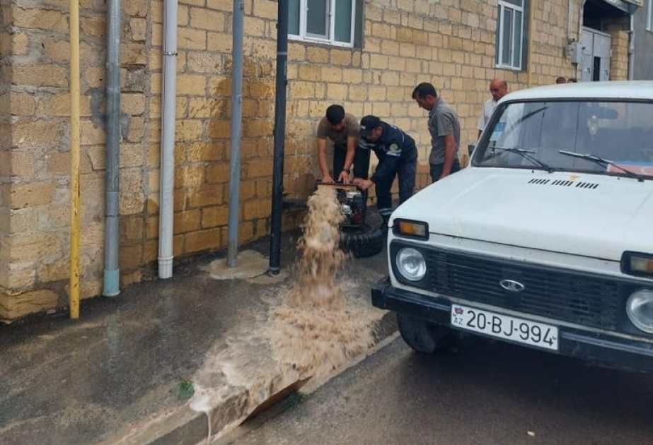 Göygöl rayonunda yaşayış evləri subasmaya məruz qalıb