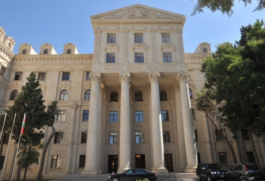 Environ 50 personnes d’origine arménienne attaquent l’ambassade d’Azerbaïdjan au Liban