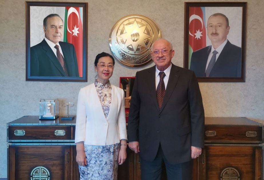 Azerbaiyán y China discuten las perspectivas de cooperación en el ámbito de la aviación civil