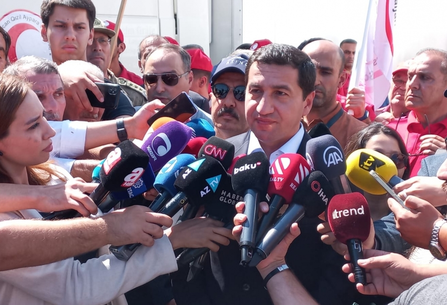 “Yüklərin qəbul edilməməsinə görə məsuliyyət qondarma rejimin və Ermənistanın üzərinə düşür” – Hikmət Hacıyev VİDEO